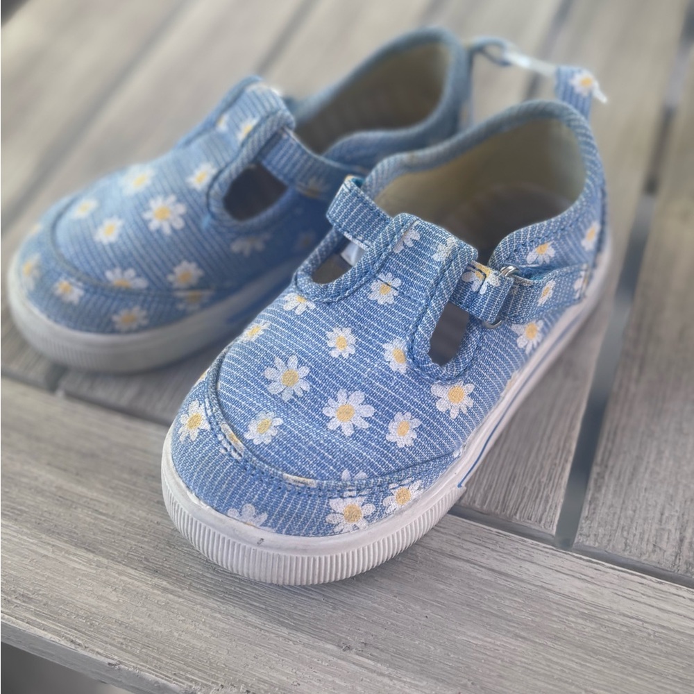 Wonder Nation Blue Daisy Kids Sneakers